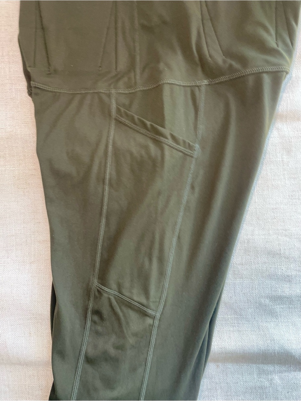 Alexo Conceal Carry 3/4 Leggings in army Green size Medium - Picture 4 of 5